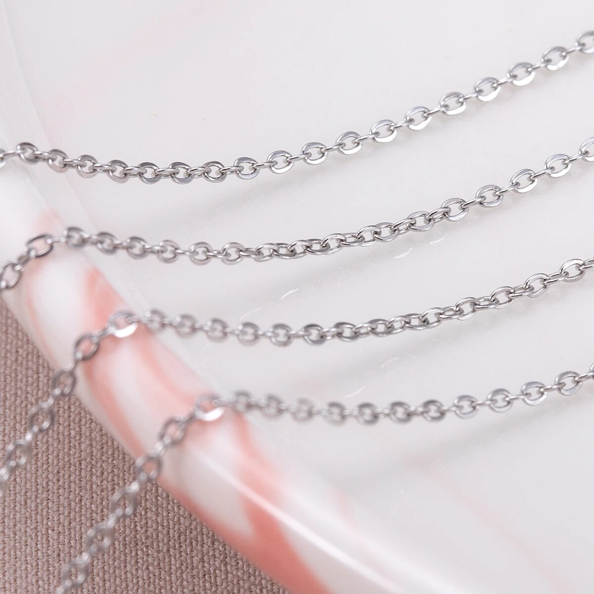 Chaînes fines en acier inoxyda - Body Jewelry Usa avis et prix